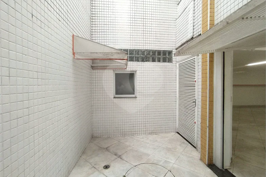PRÉDIO PARA VENDA E SALÃO COMERCIAL PARA LOCAÇÃO (SUB LOJA) DE 273 METROS NO LIMÃO