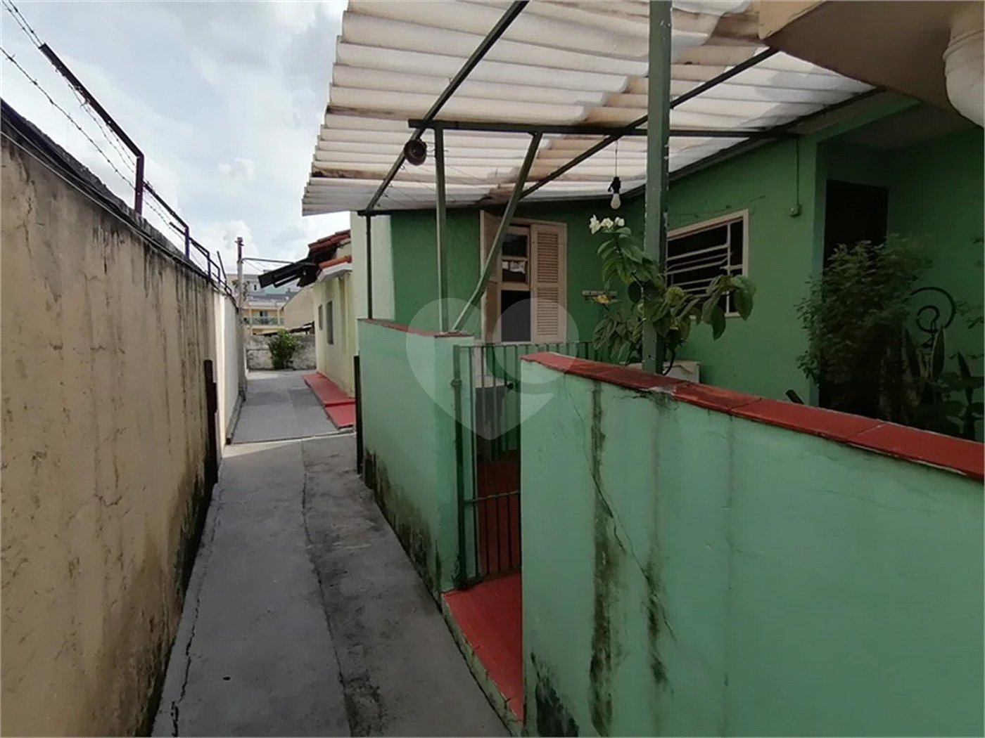 CASA RESIDENCIAL À VENDA NO MANDAQUI COM 260m2 EM TERRENO DE 500m2.