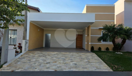 Casa à venda com 3 quartos, sendo 2 suítes,  no condomínio Village Damha III, São Carlos - SP
