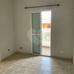 Sobrado com 4 dormitórios, 2 suítes, closet, varandas, escritório, jardim de inverno, espaço gourmet com churrasqueira e fogão a lenha e 3 vagas.