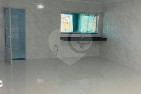 Sobrado à venda com 4 quartos, sendo 1 suíte, em Ipiranga, São Paulo, SP