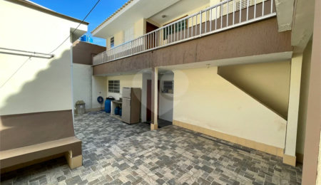 Sobrado à venda com 5 quartos, sendo 1 suíte,  em Alto da Boa Vista, São Paulo, SP