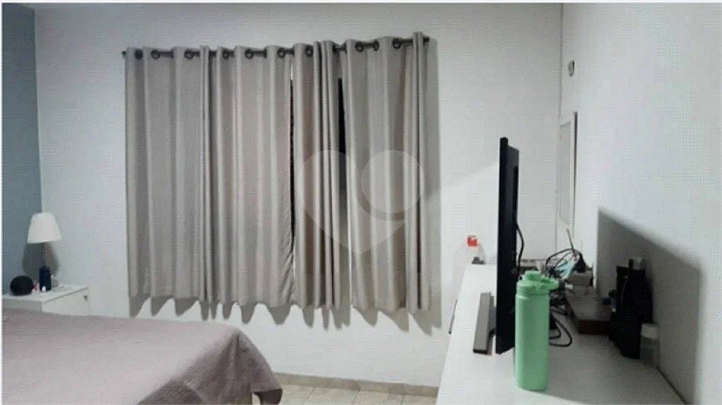 Sobrado a venda no Tremembé com 327m², com 4 dormitórios 2 suítes e 2 vaga de garagem