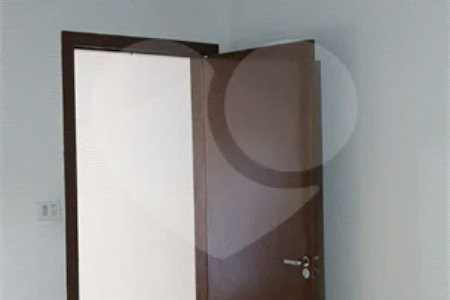 Casa à venda na Vila Galvão, com 210 m²