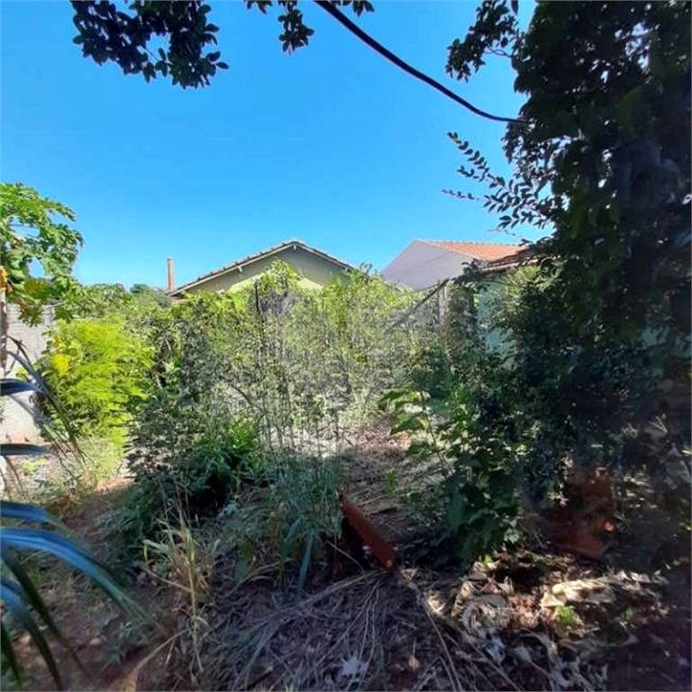 Terreno com 400,00 m² no Centreville.