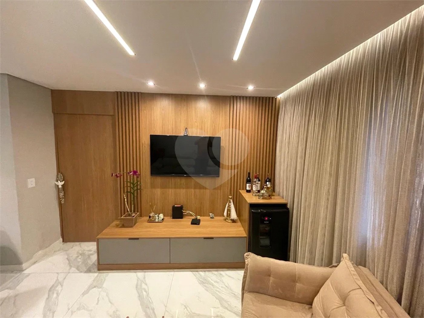 Apartamento com 70m², 3 dormitórios, 1 suíte, 1 vaga, à venda na Vila Guilherme.