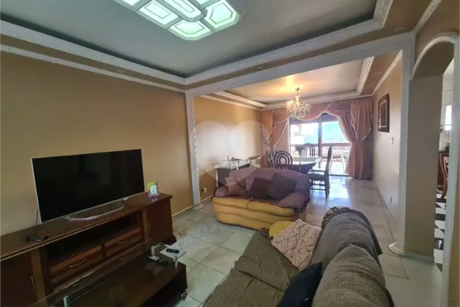 Sobrado com 4 Quartos e 4 banheiros à Venda -337 m² por R$ 850.,000 -- Jardim Vivan,-Jaraguá, São Paulo - SP