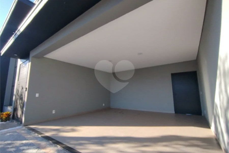 Casa em Condomínio à Venda em Piracicaba/SP.