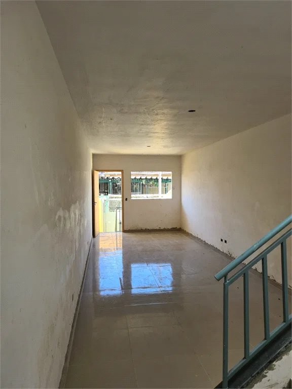 Sobrado à venda com 3 quartos, sendo 1 suíte,  em Vila Gomes, São Paulo, SP