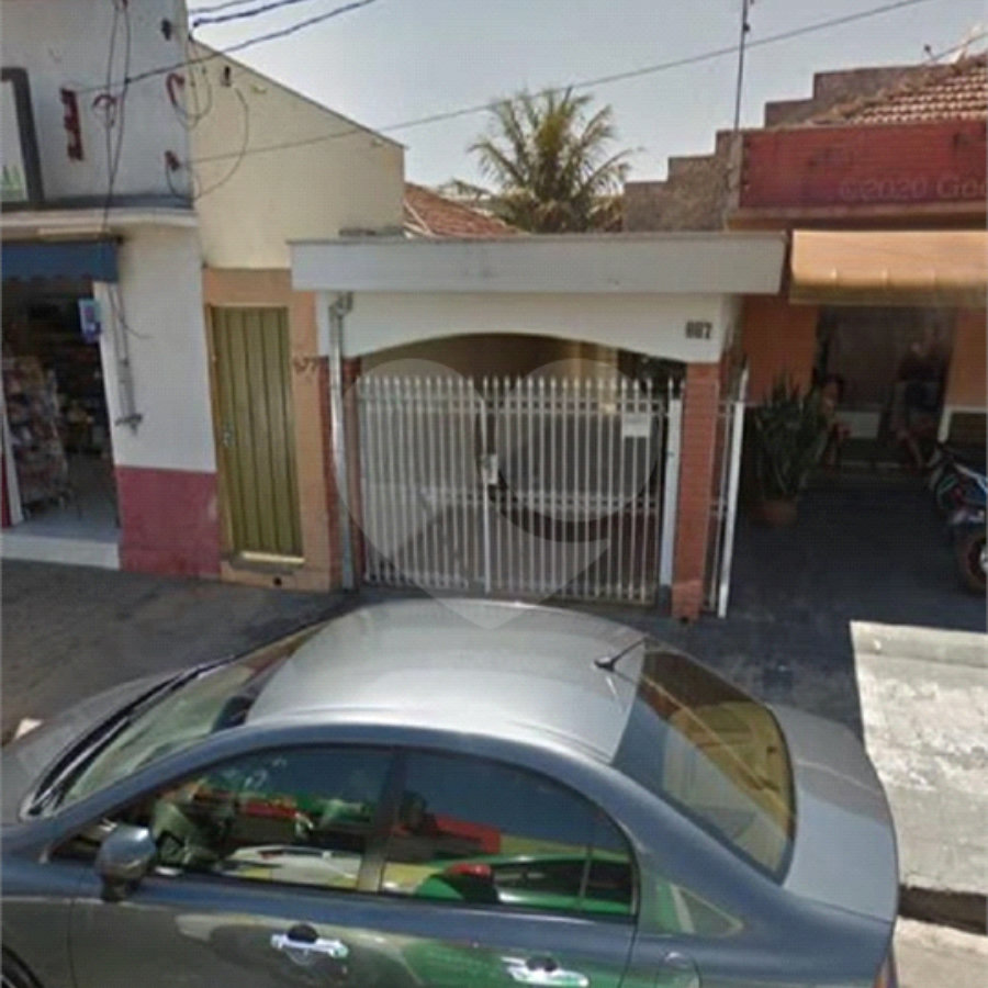 Casa térrea na Sallum.