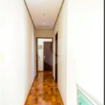 Sobrado com 180m² , 3 dormitórios , sendo 3 suítes , 3 vagas de garagem , churrasqueira e Jardim de inverno , à venda na Vila Scarpelli , Santo André.