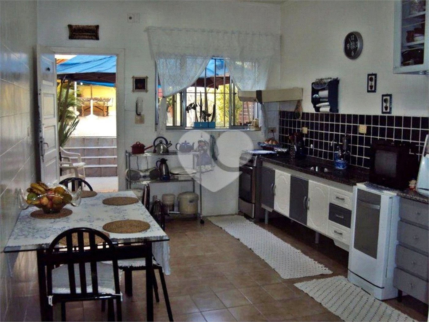 Sobrado a venda com 160 m², 4 quartos e 2 vagas