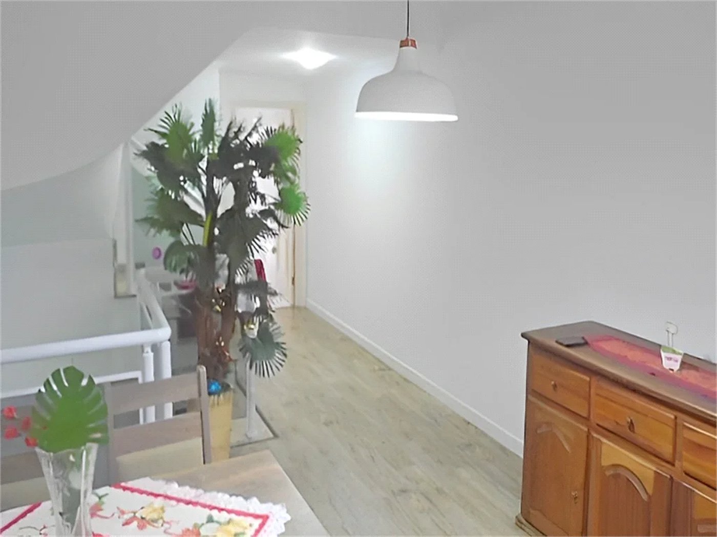 Sobrado Impecável em Condomínio Fechado com 170m2