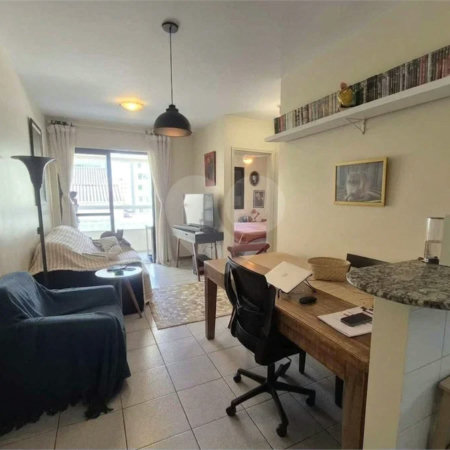 Apartamento 2 quartos, sacada e vaga em Santa Cecília