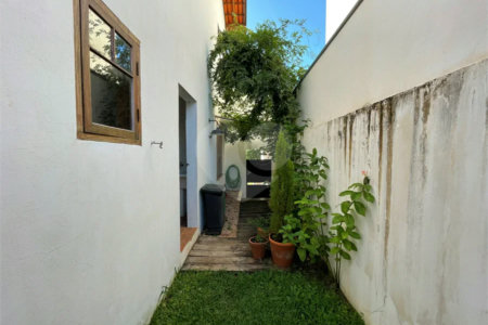 CASA CONDOMINIO DAMHA II