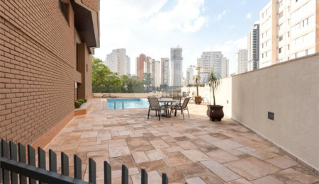 Apartamento à venda com 3 quartos, sendo 1 suíte,  em Vila Mariana, São Paulo, SP