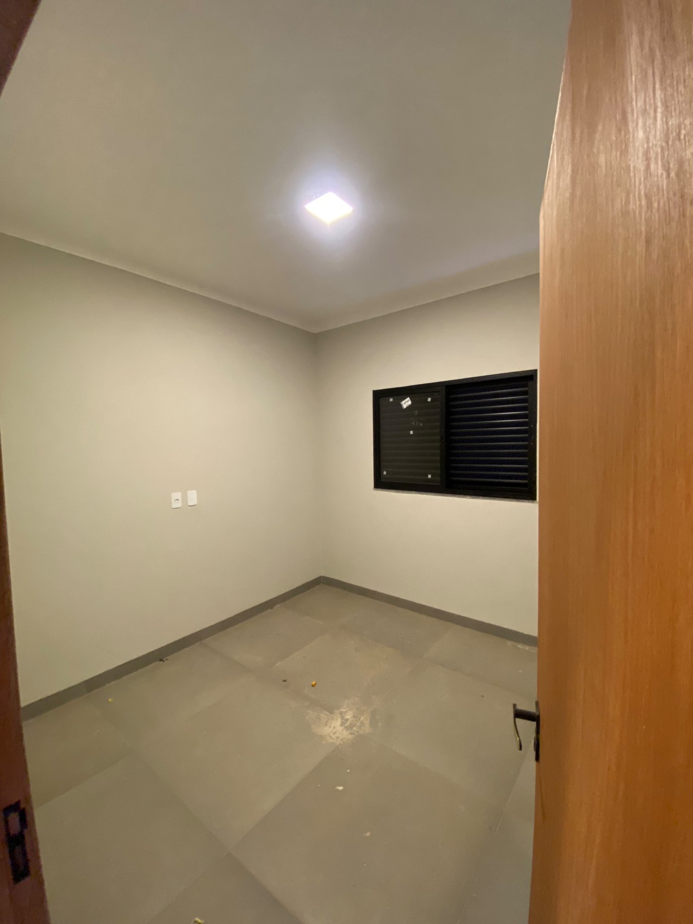 Casa à venda com 3 quartos, sendo 1 suíte,  em Bela Vista da Lagoa, Três Lagoas, MS