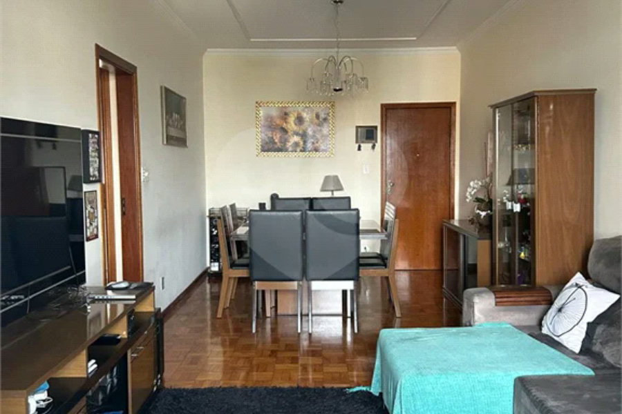 Apartamento amplo com 02 dormitórios, 01 suíte