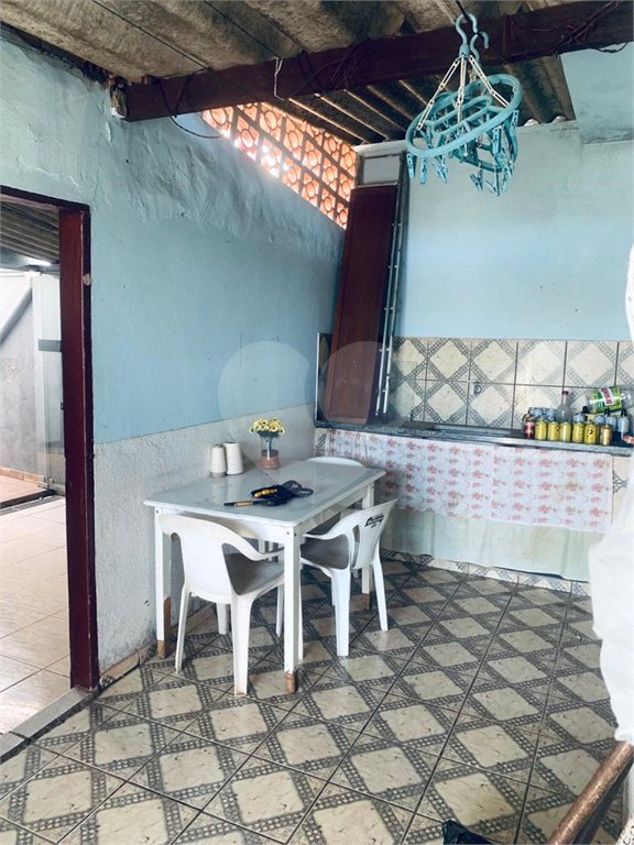 CASA TERREA NO JARDIM TANGARA