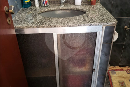 Casa térrea em Araraquara/SP, na Vila Xavier.