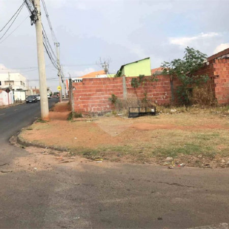 Terreno com 150,00 m² .