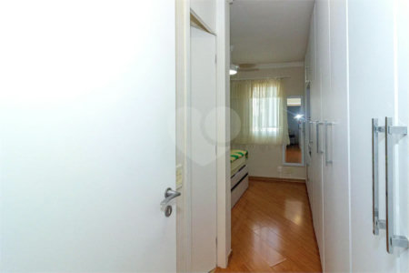 Apartamento à venda com 3 quartos, sendo 1 suíte, em Jardim Marajoara, São Paulo, SP