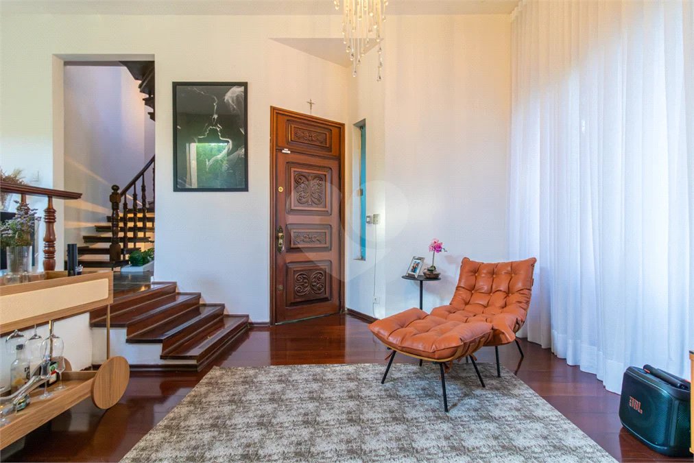 Sobrado à venda com 3 quartos, sendo 1 suíte, em Jardim Prudência, São Paulo, SP