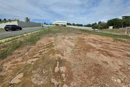 Terreno / Lote a Venda no Condomínio Residencial San Lucca em Vinhedo/SP
