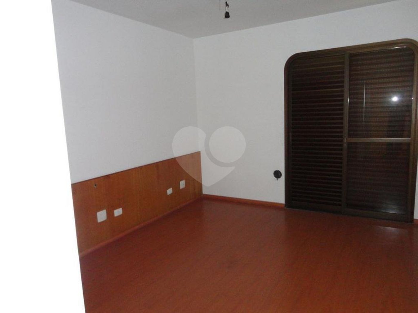 APARTAMENTO PARA VENDA OU LOCAÇÃO COM 6 DORMITÓRIOS ALTO PADRÃO