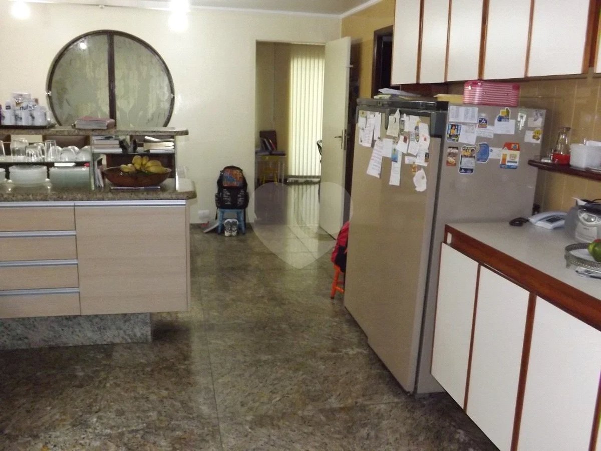 Sobrado à venda ou para alugar com 4 suítes em Santana, São Paulo, SP