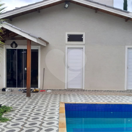 Chácara em Área Rural de Piracaia, com casa principal + 4 kitnets alugadas, excelente localização