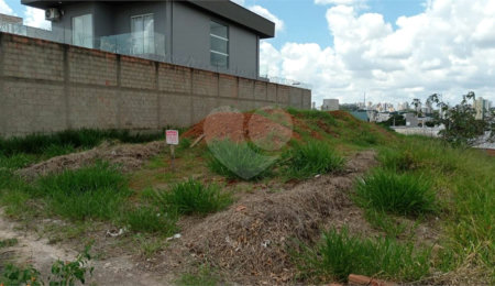Terreno à venda em Jardim Santa Júlia, São Carlos, SP