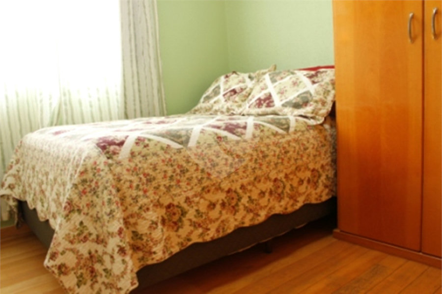 Apartamento 03 Dorm 02 Banheiros 01 Vaga na Saúde para Venda.
