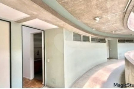 Sala com 37m² , 2 vagas , à venda no Jabaquara.