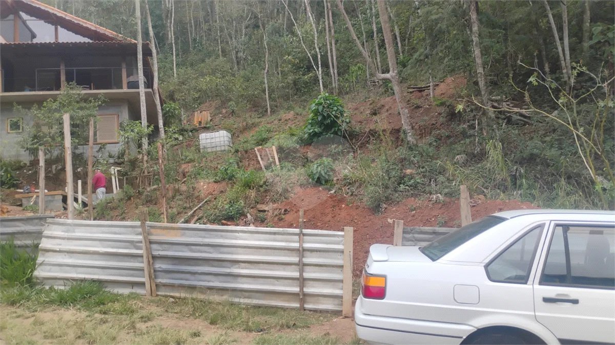 Excelente terreno à venda com 2950 m²