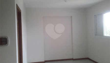 Apartamento à venda com 1 suíte em Jardim Macarengo, São Carlos, SP