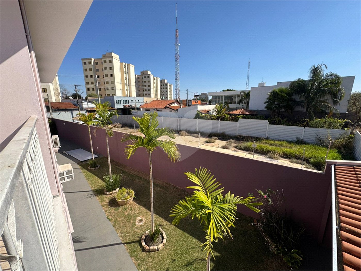 Imóvel comercial á venda, com 766m2 de terreno, em São Carlos-SP