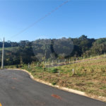 Terreno em Atibaia com 360 m² condomínio fechado com ampla área de lazer