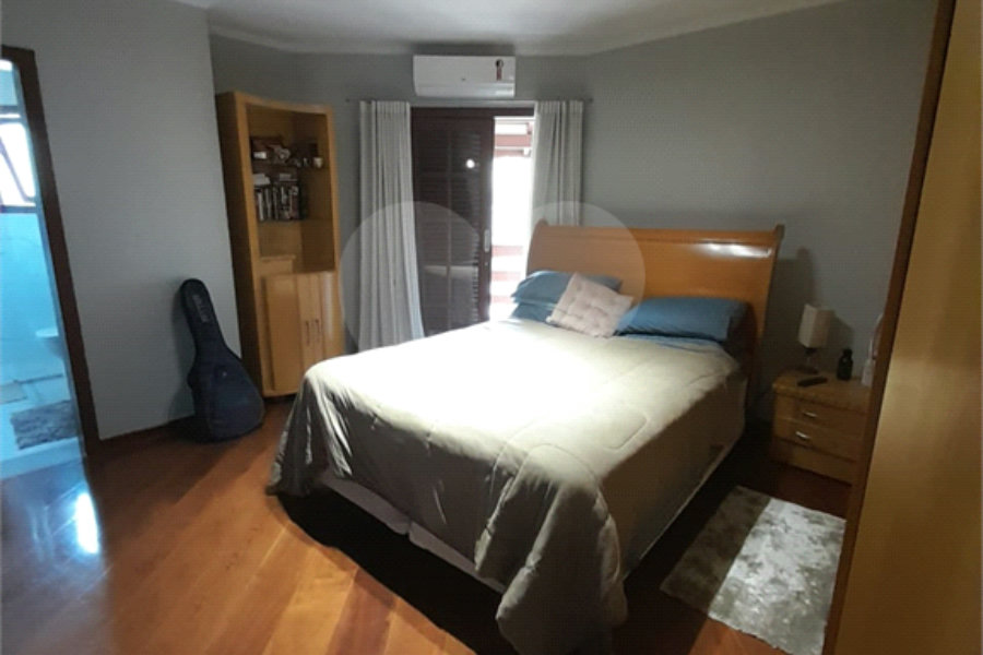 3 AMPLAS SUITES MAIS ECRITORIO MUITO VERDE E AMPLO QUINTAL
