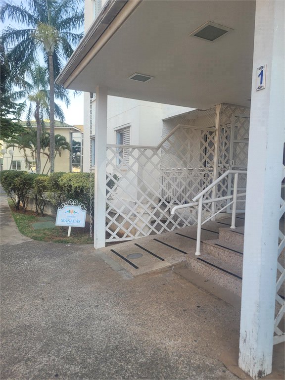 Indaiatuba - Venda - Apartamento no Condomínio Portal das Flores com 64 m², 3 dorms, sendo 2 com armários planejados, , WC social, cozinha planejada e totalmente integrada com a lavanderia, varanda, , 02 vagas de garagem. Excelente localização, a poucos metros do Shopping Polo, mercados, padaria,