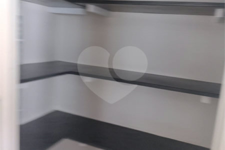 Indaiatuba- Recreio Internacional Viracopos - Terreno com 1000 ms - construido 200 ms - Sobrado com 3 dorms, 1 suite, Ar condicionado nos quartos e sala, cozinha com armários, cooktop, ampla varanda - Quiosque com churrasqueira e piscina , playground, garagem, deposito - R$ 1.500.000,00 - não ace