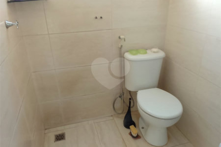 Linda casa no Condomínio Moradas 3