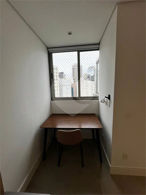 Linda Cobertura Duplex para venda no Jardim Paulista com 87,45 m² decorada!