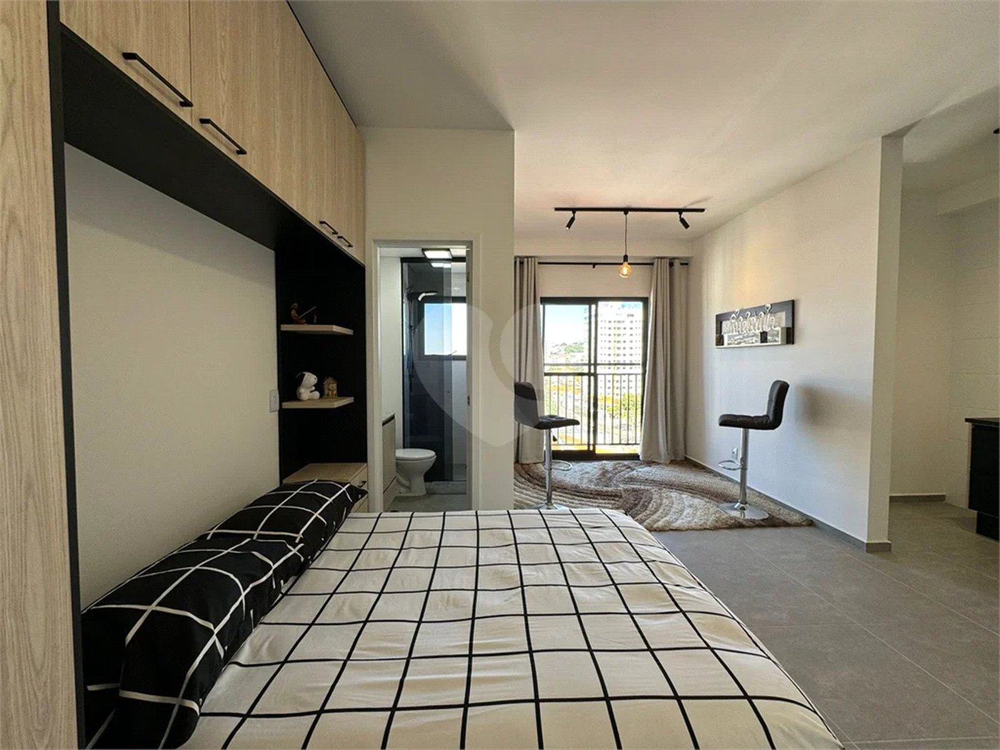 STUDIO SEMI MOBILIADO PARA VENDA OU LOCAÇÃO EM ATIBAIA