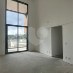 Charme, conforto e vista livre na Vila Clementino – 98 m² com pé-direito duplo!
