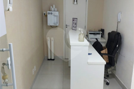 Salas comerciais ideal para clinica médica, escritório de advocacia e etc.