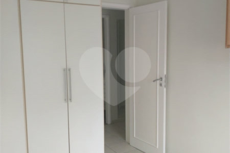 Vende-se lindíssimo Apartamento com 73 m² com ótima localização e oportunidade para investir !