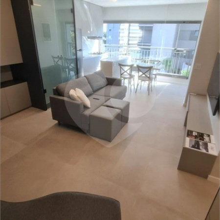 Apartamento com 2 dormitórios e uma suíte, mobilíado no Ibirapuera.