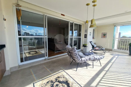 Apartamento à venda com 4 quartos, sendo 3 suítes, em Jardim Marajoara, São Paulo, SP