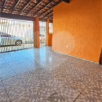 Excelente Casa Residencial no São Carlos 5 com 3 Quartos (1 Suíte) e Garagem Coberta para 2 Carros